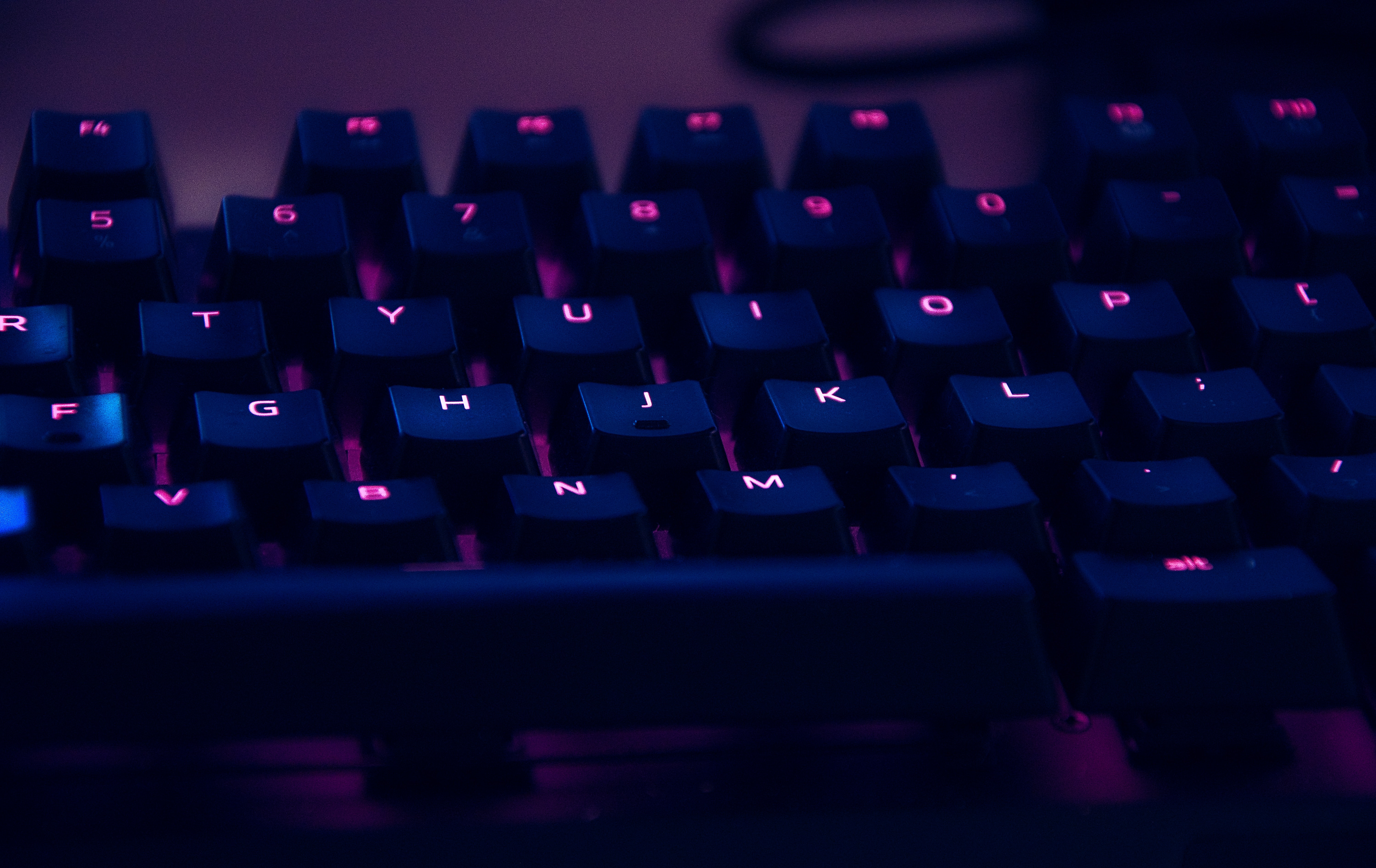 minimizing-keystrokes-maximizing-productivity-bash-scripting